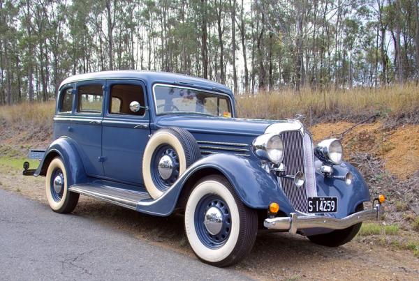 1934 Chrysler CA.jpg